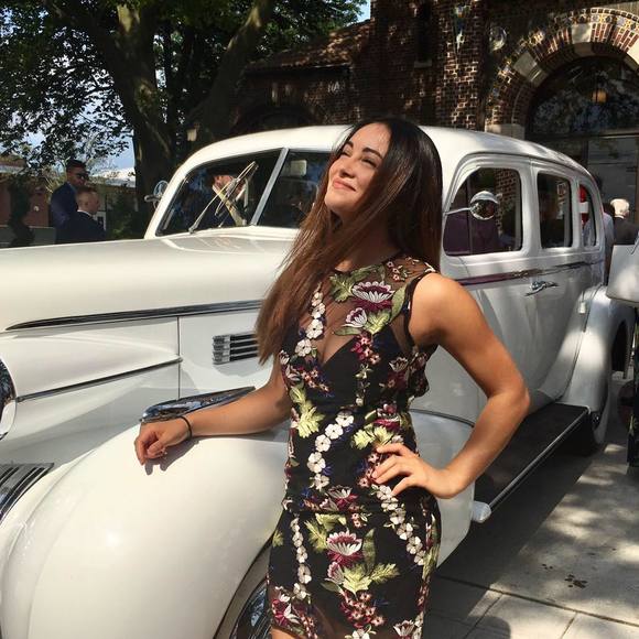 Meet your Posher, Lauren - Picture 1 of 1